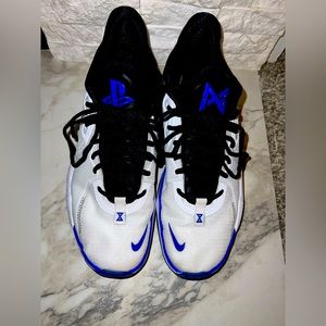 Brand: Nike Men’s PG5 x Playstation Basketball Shoes